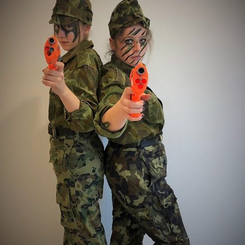 soldatii OakiArmy party soldatii OakiArmy party